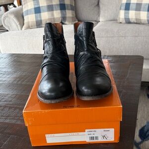 Miz Mooz Leather Ankle Booties Logic
Ocean Size 39